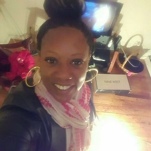 Meet your Posher, Katina