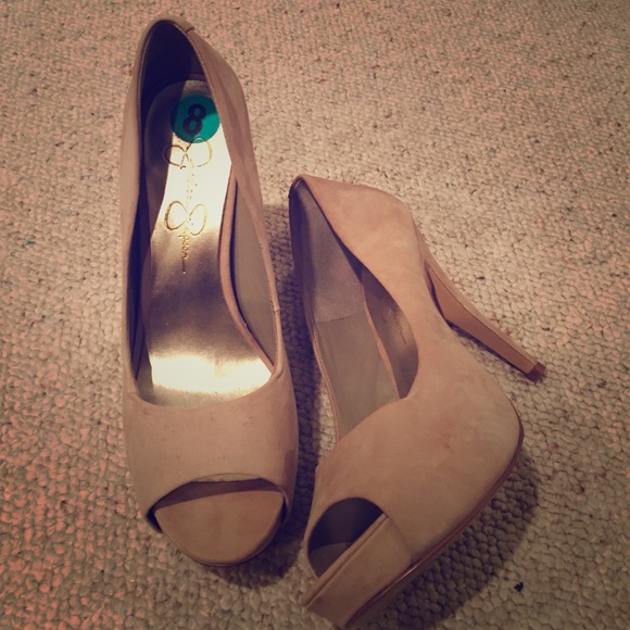 Jessica Simpson Nude Suede Pumps