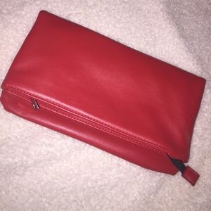 Fold over clutch
