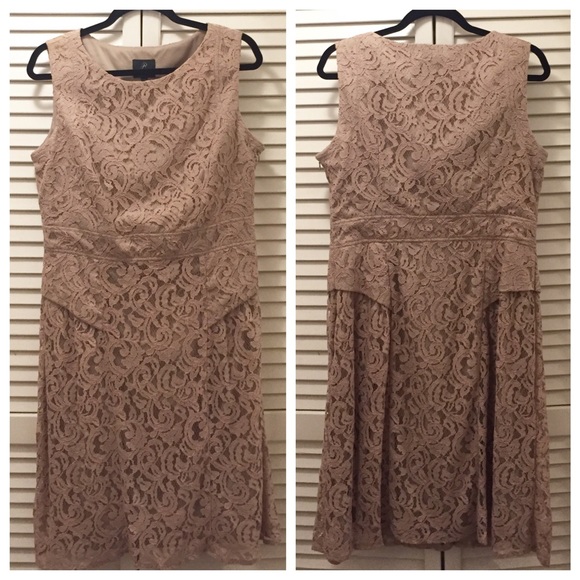 💥REDUCED PRICE💥Adrianna Papell dress