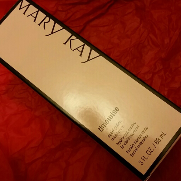 Mary Kay Age Fighting Moisterizer