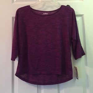 purple 3/4 length crop top