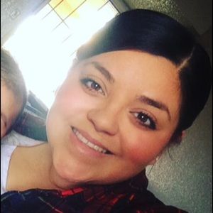 Meet your Posher, Myda