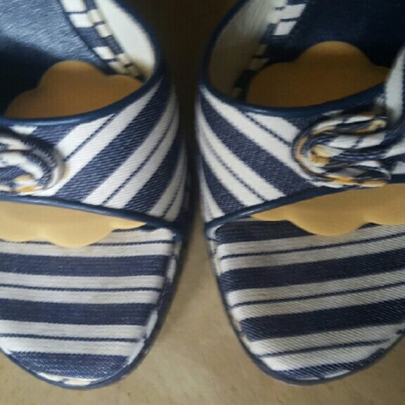 Alexander McQueen size 40 heels - Picture 2 of 4