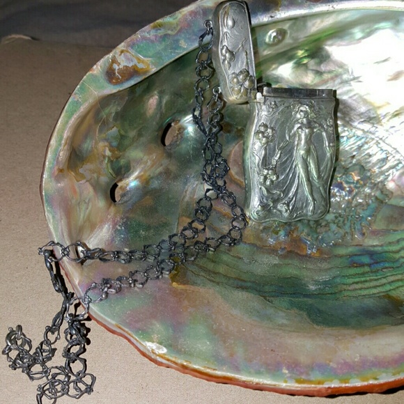 Antique Art nouveau hidden compartment necklace - Picture 2 of 4