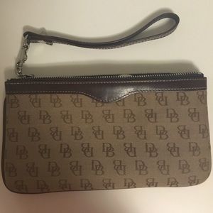 Dooney & Bourke Wristlet