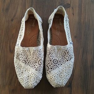Crochet TOMS