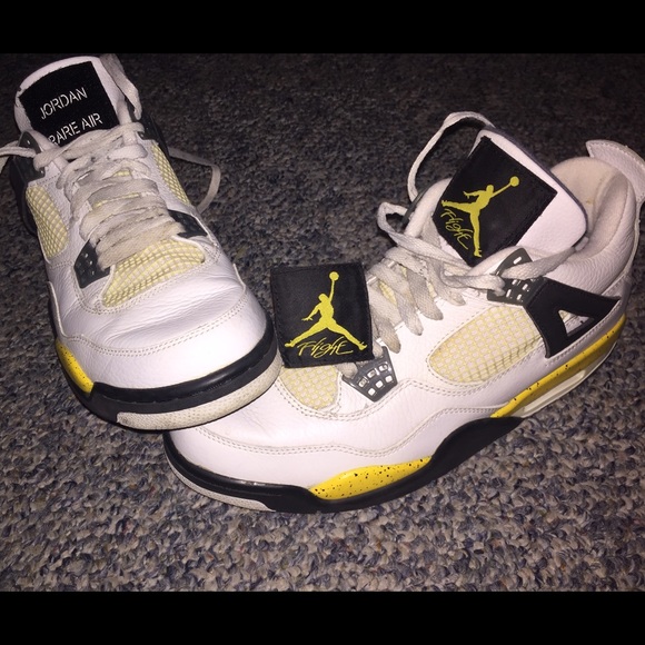 Mens Air Jordan Retro 4(white/tour yellow)