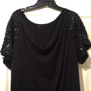 Black Short Sleeve sweater with sequins