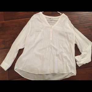 Old Navy white peasant blouse