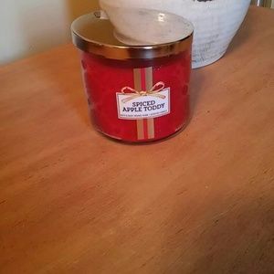 Bath & Body Works spiced apple toddy candle