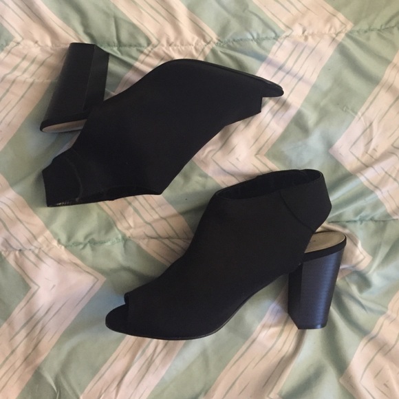 NWOT Nylon Peeptoe Heels