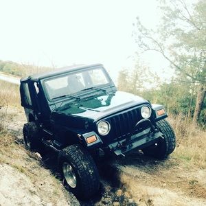 Meet your Posher, Clint