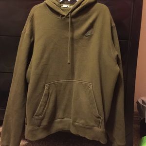 nike olive green hoodie