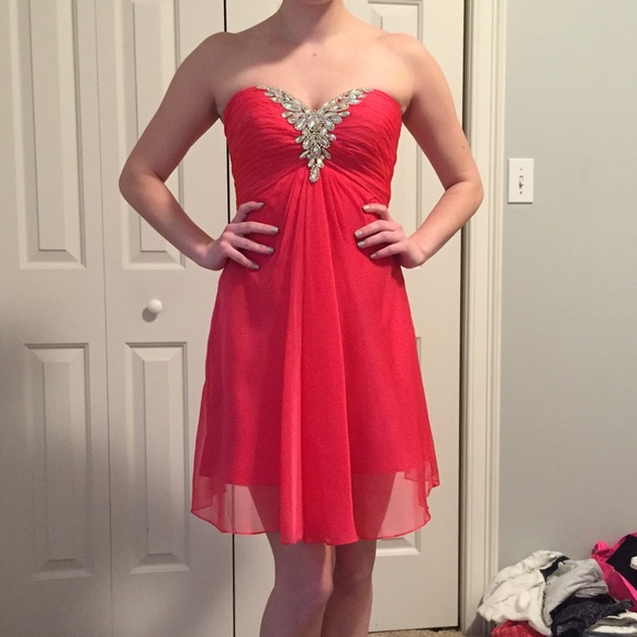 Dresses & Skirts - Pink Cocktail Dress