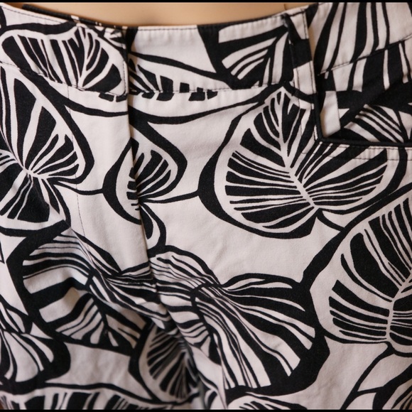 Talbots Petites cropped black and white pants - Picture 3 of 4