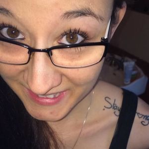 Meet your Posher, Ashley