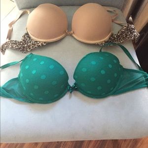 Very gently used bras size 34c