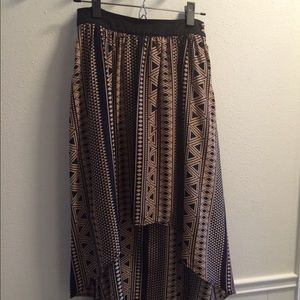 High-lo skirt