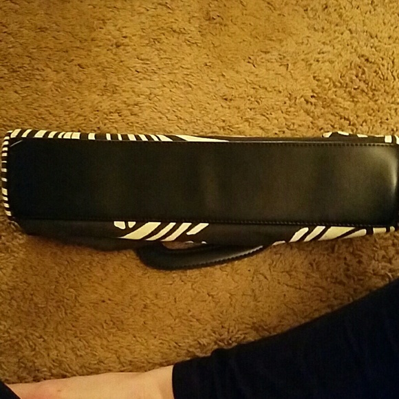 Handbag - Picture 3 of 4
