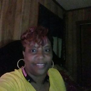 Meet your Posher, Latosha