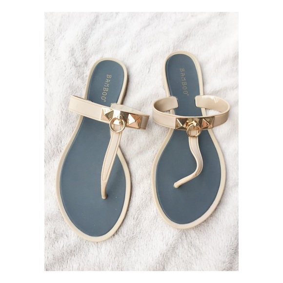 Gold Detailed sandals - Picture 1 of 2