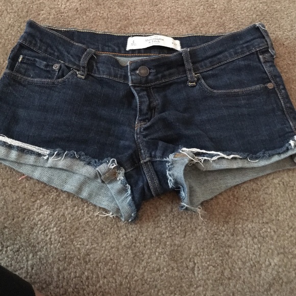 A&F dark blue shorts