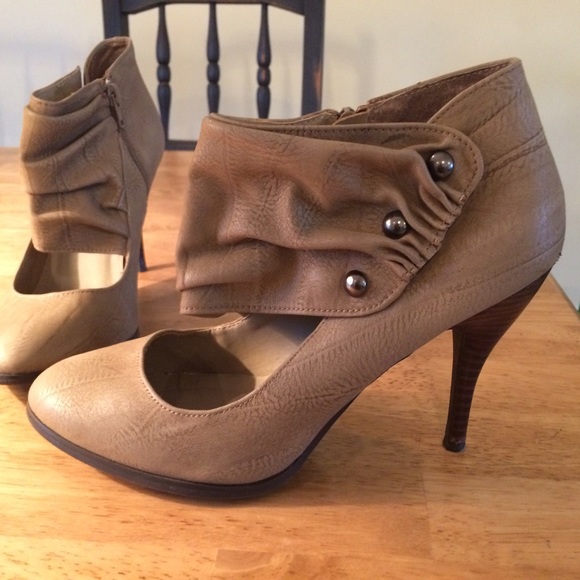 Steve Madden bootie heels