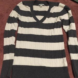 Old navy sweater