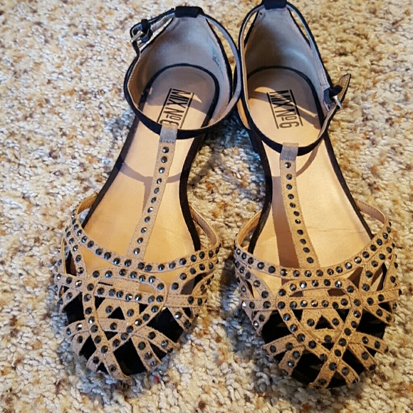 Special black sparkle sandals