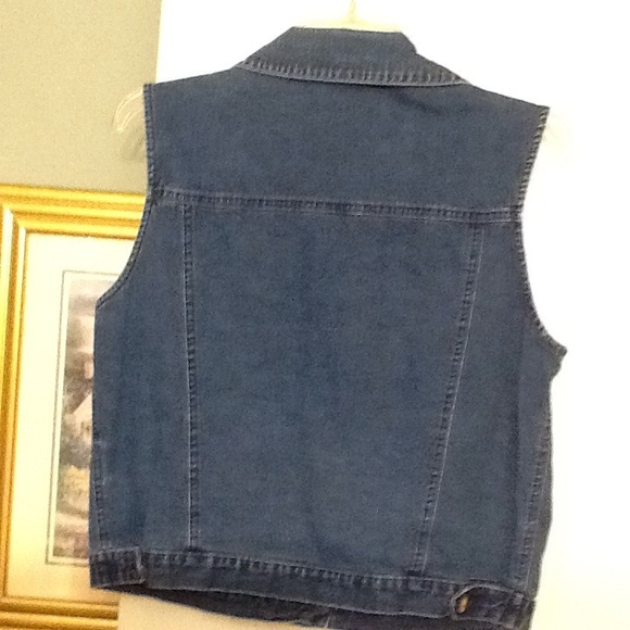 Jean vest - Picture 3 of 3