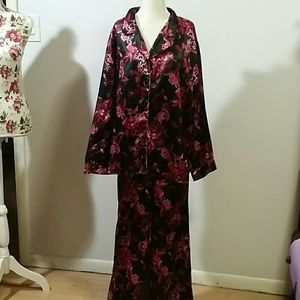 Secret Treasures Silky Pajama Set- Sz 2XL