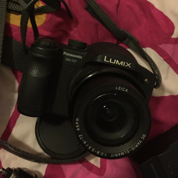 Camera with all the stuff - Picture 2 of 4