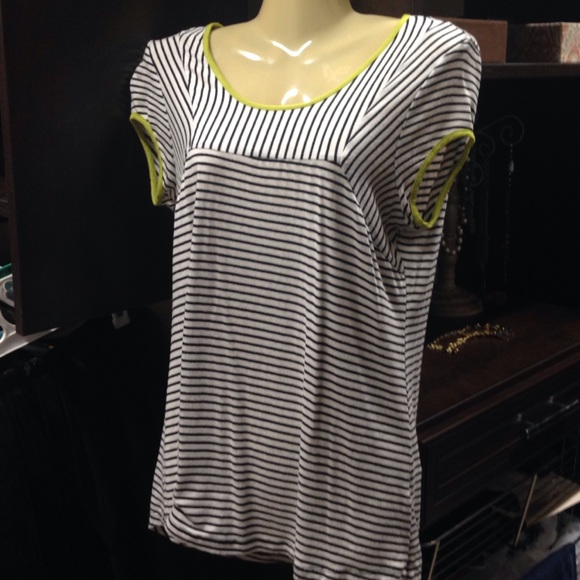 Striped top - Picture 2 of 3