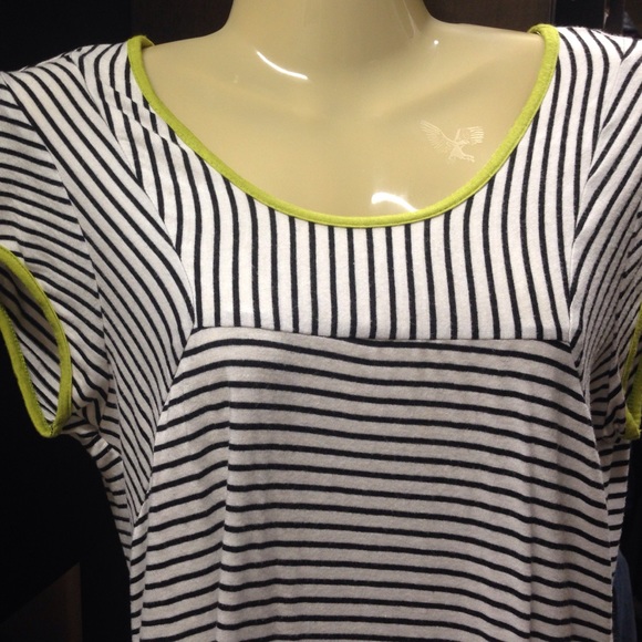 Striped top - Picture 3 of 3