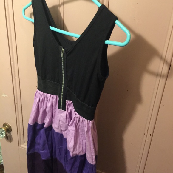 Purple dress - Picture 2 of 2