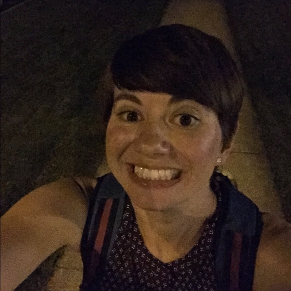 Meet your Posher, Katie - Picture 1 of 1