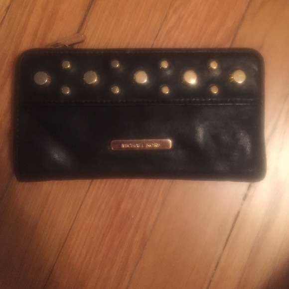 Michael Kors wallet