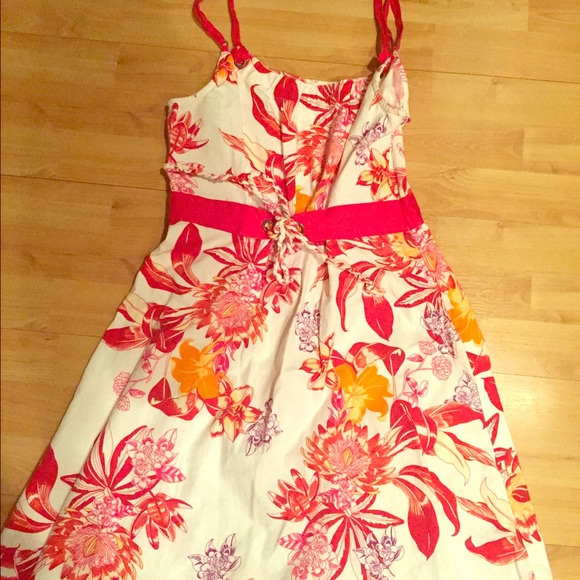 GUESS White Floral Summer Dress