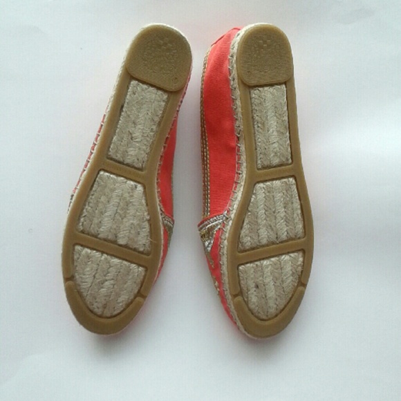 Embroidered grapefruit pink flats espadrilles SOLD - Picture 4 of 4
