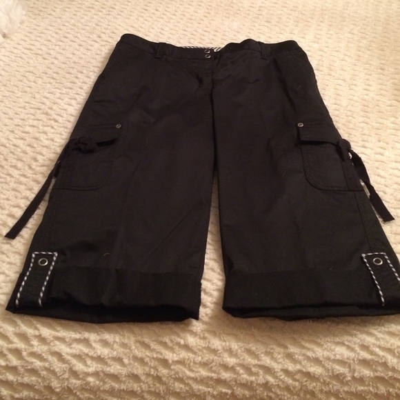 White House Black Market black crop pants.