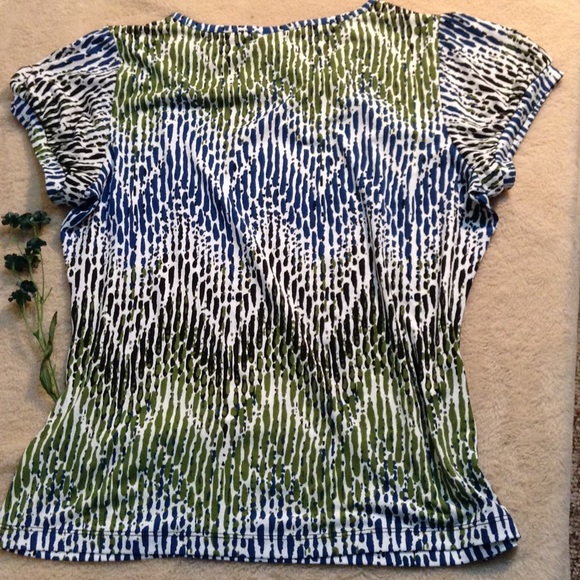 Worthington Stretch Tshirt - Picture 3 of 4