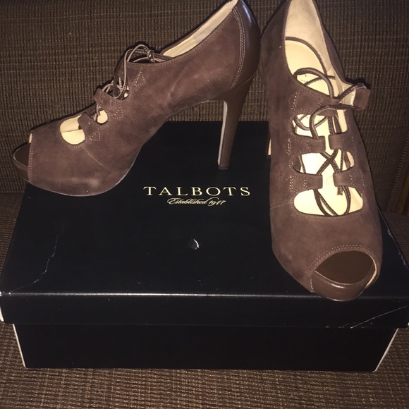 Brown TALBOTS heels