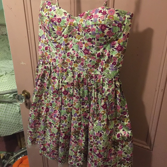 Flower pattern dress. WORN ONCE!! - Picture 2 of 2