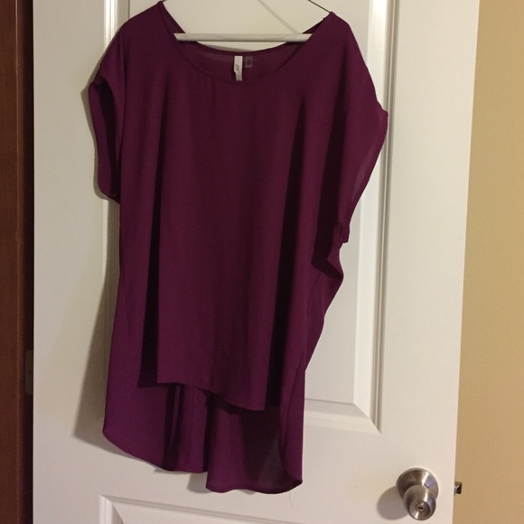 Cap sleeve hi-lo shirt