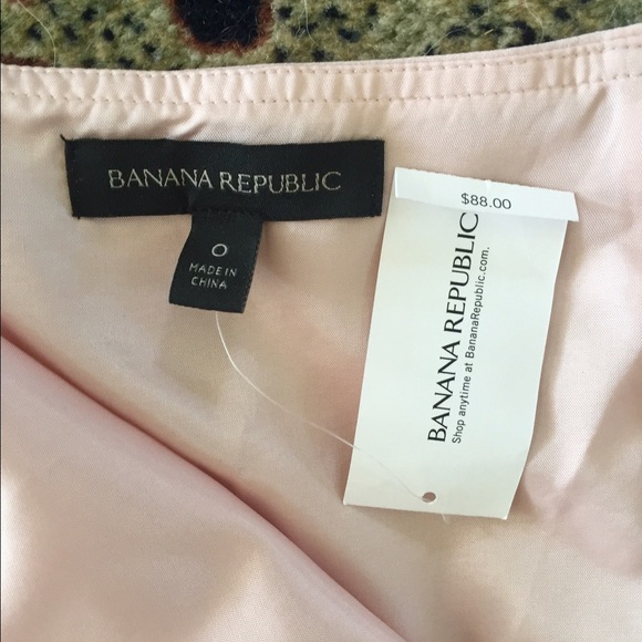 SOLD Authentic Banana Republic Skirt 💕☀️ - Picture 2 of 2