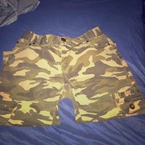 Camo jeans size medium