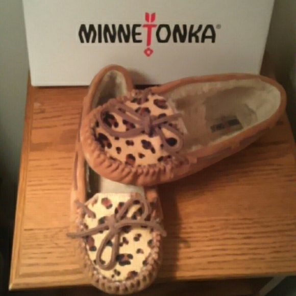 Minnetonka Shoes - Minnetonka Leopard print moccasins