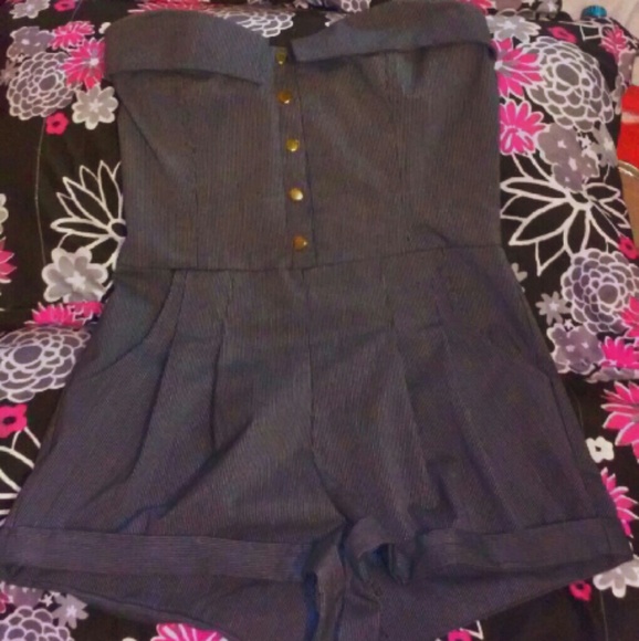 Nwot rock steady romper size m