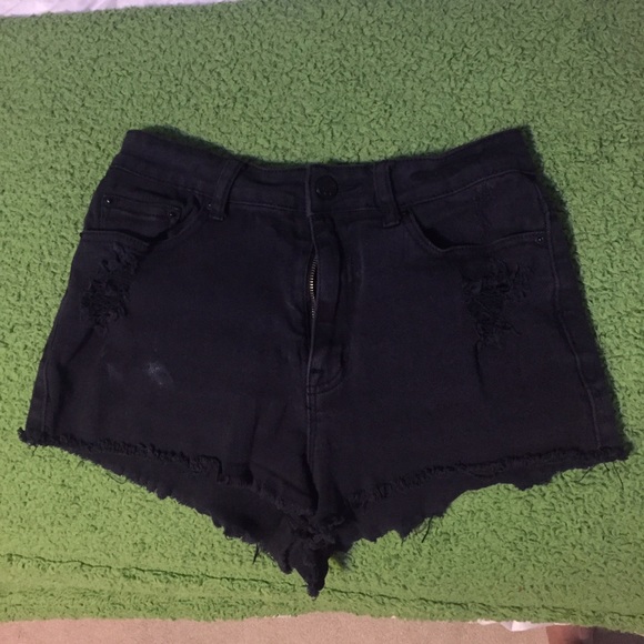 Urban Outfitters High Waist black shorts - Picture 1 of 2